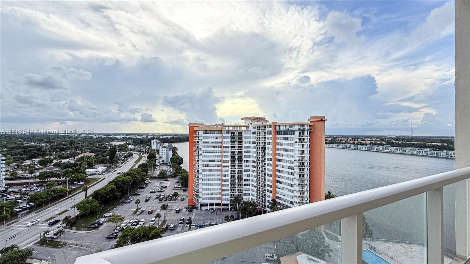 BUCKLEY TOWERS CONDO - EA · #1701E in Miami - Photo 1