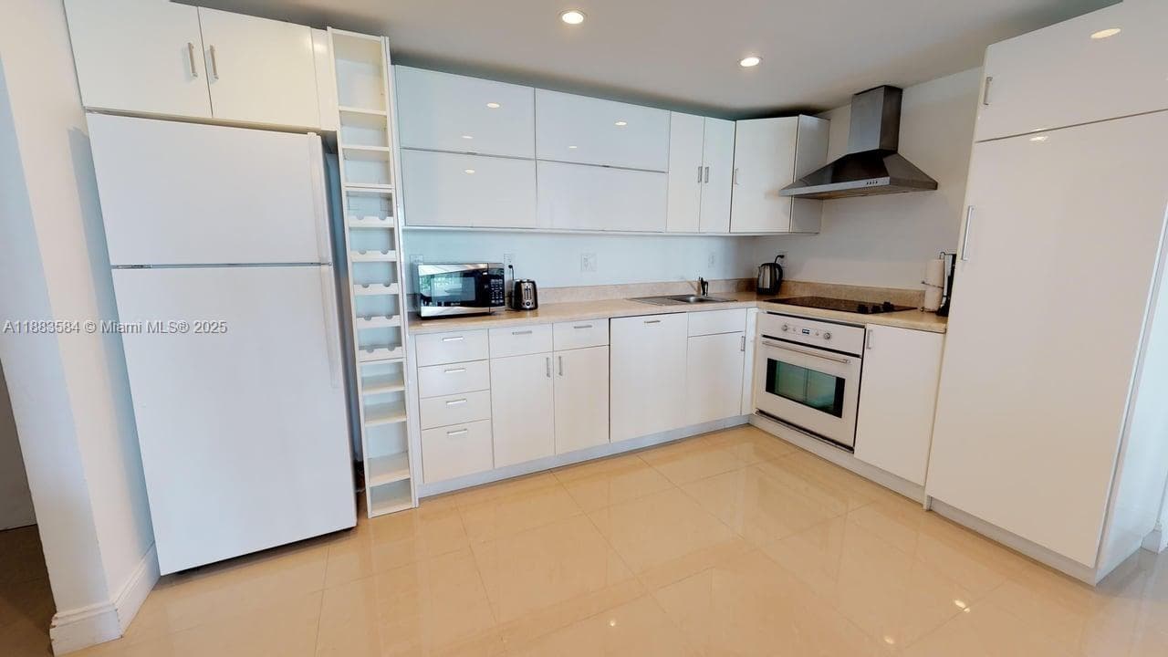Ocean Reserve · #620 in Sunny Isles Beach - Photo 3
