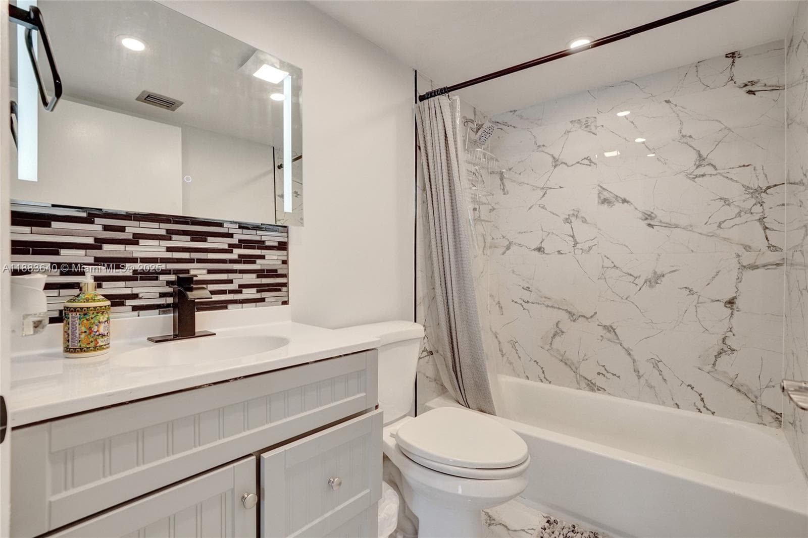 MADISON DOWNTOWN CONDO · #W-1810 in Miami - Photo 7