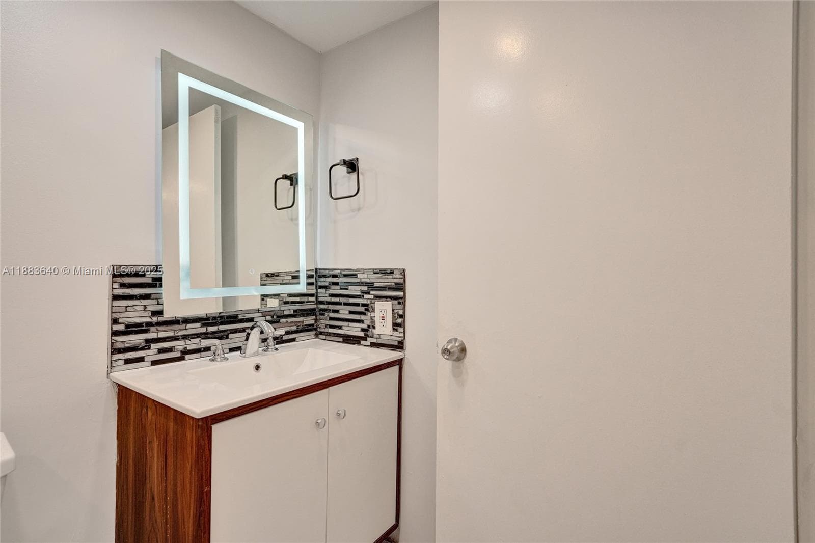 MADISON DOWNTOWN CONDO · #W-1810 in Miami - Photo 10