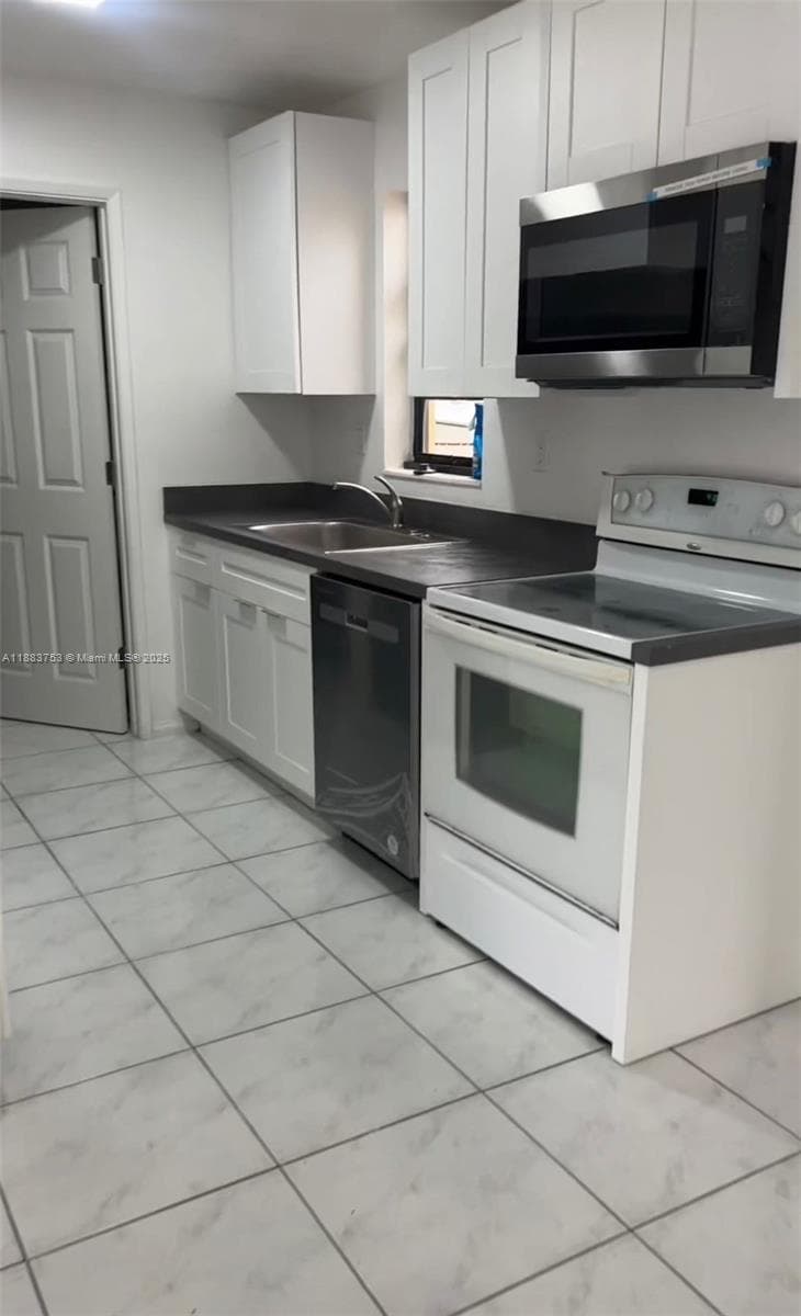 1772 NW 34th Ave photo 2