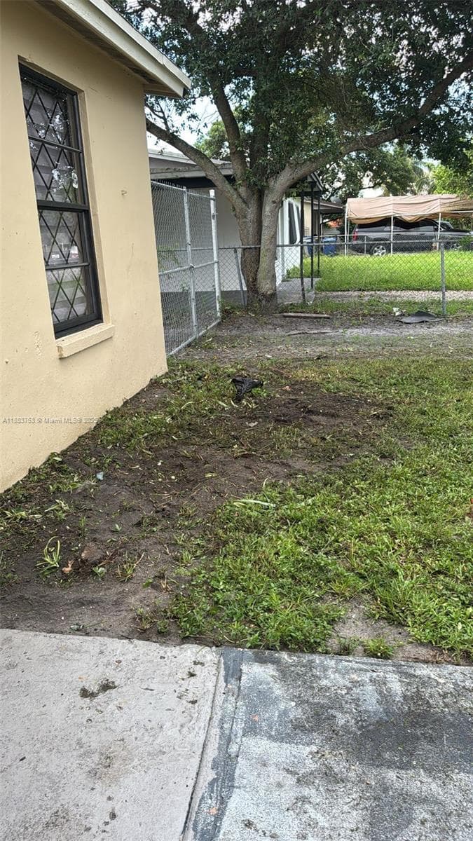 1772 NW 34th Ave photo 13