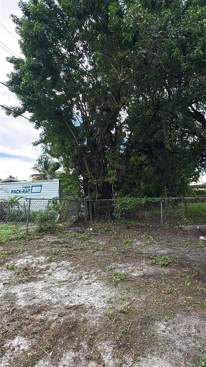1772 NW 34th Ave photo 14