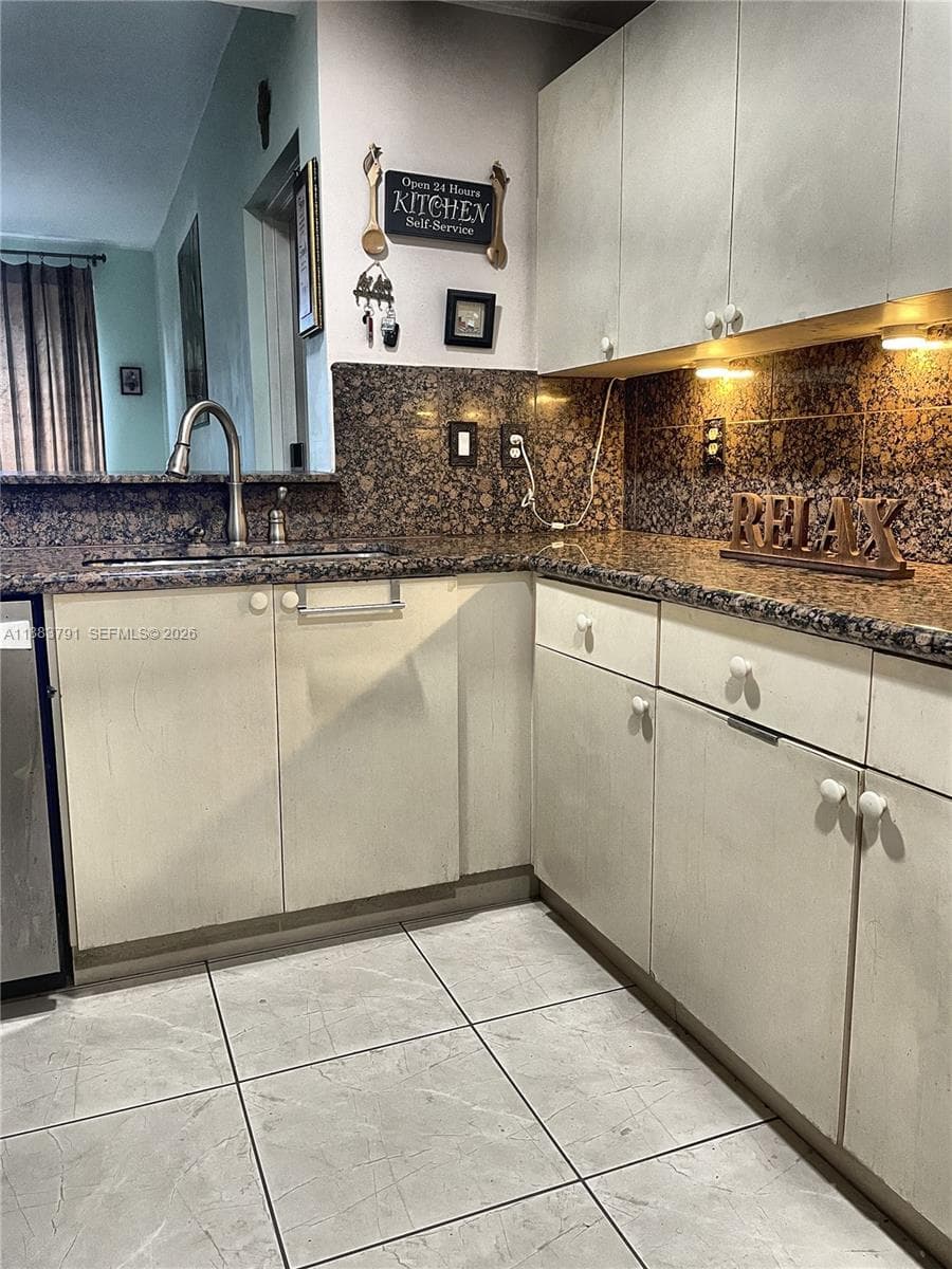 THE COURTS AT DORAL ISLES · #1426 in Doral - Photo 18