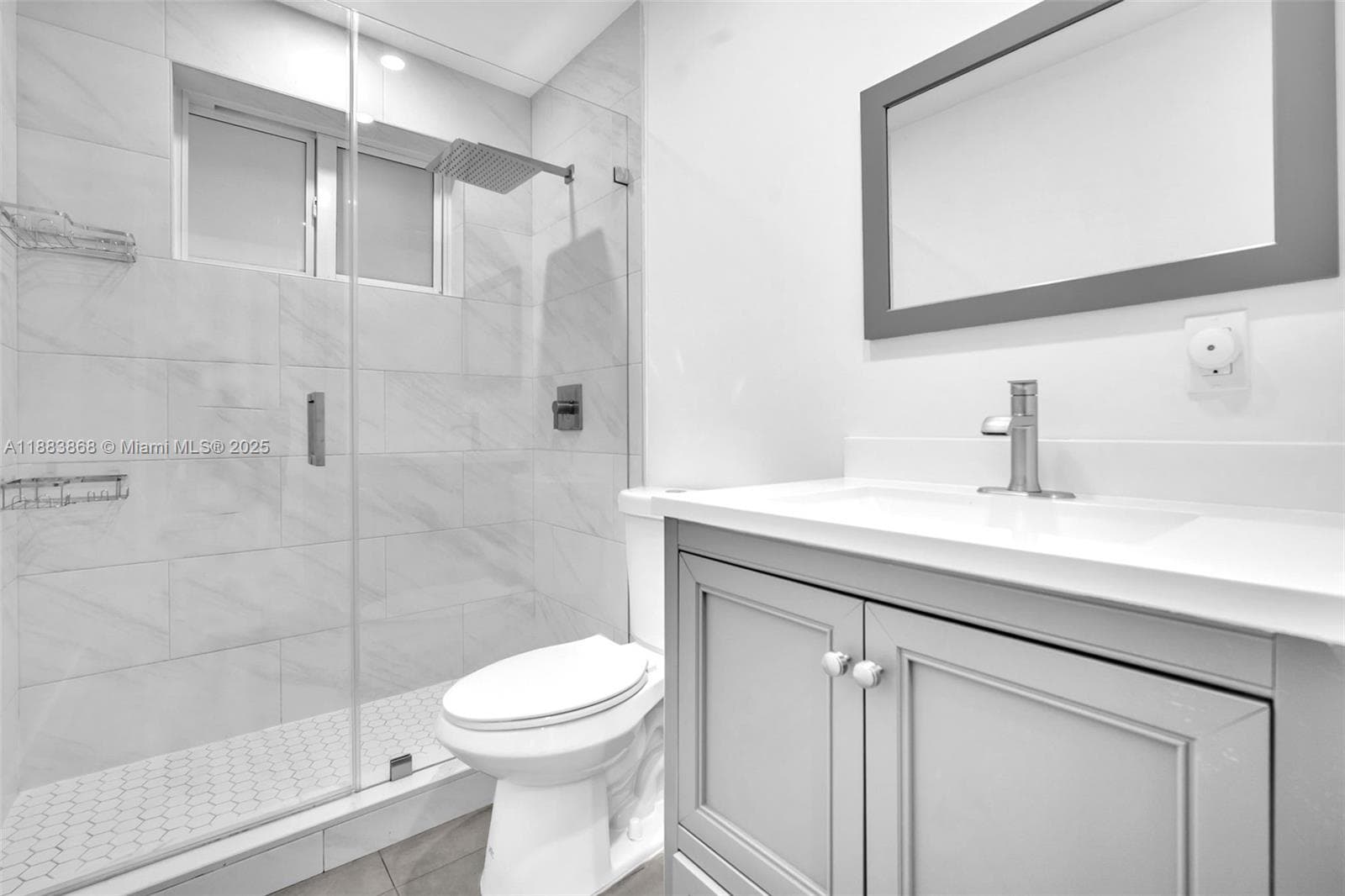 2nd Bathroom