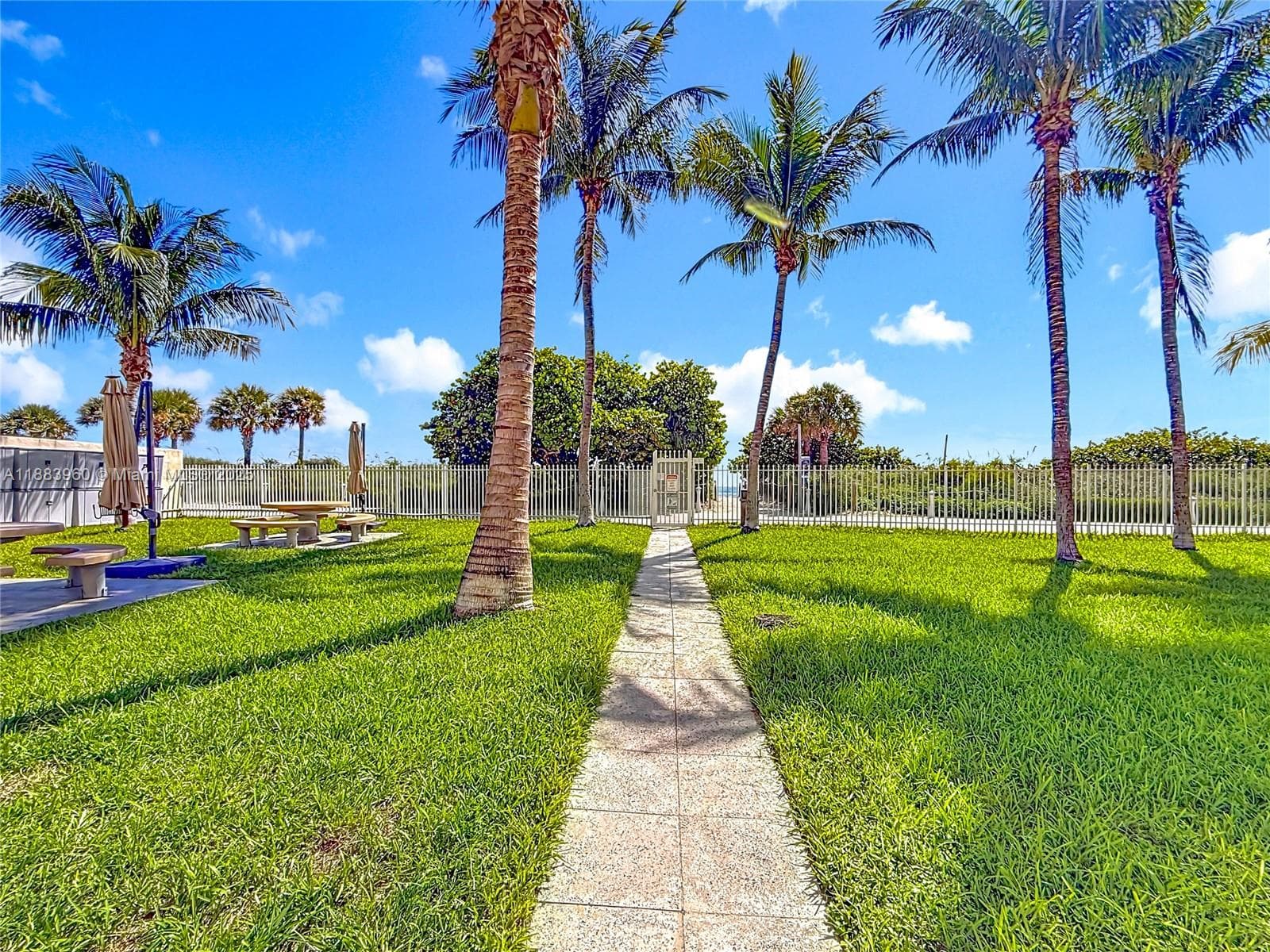 Le Trianon · #20C in Miami Beach - Photo 22