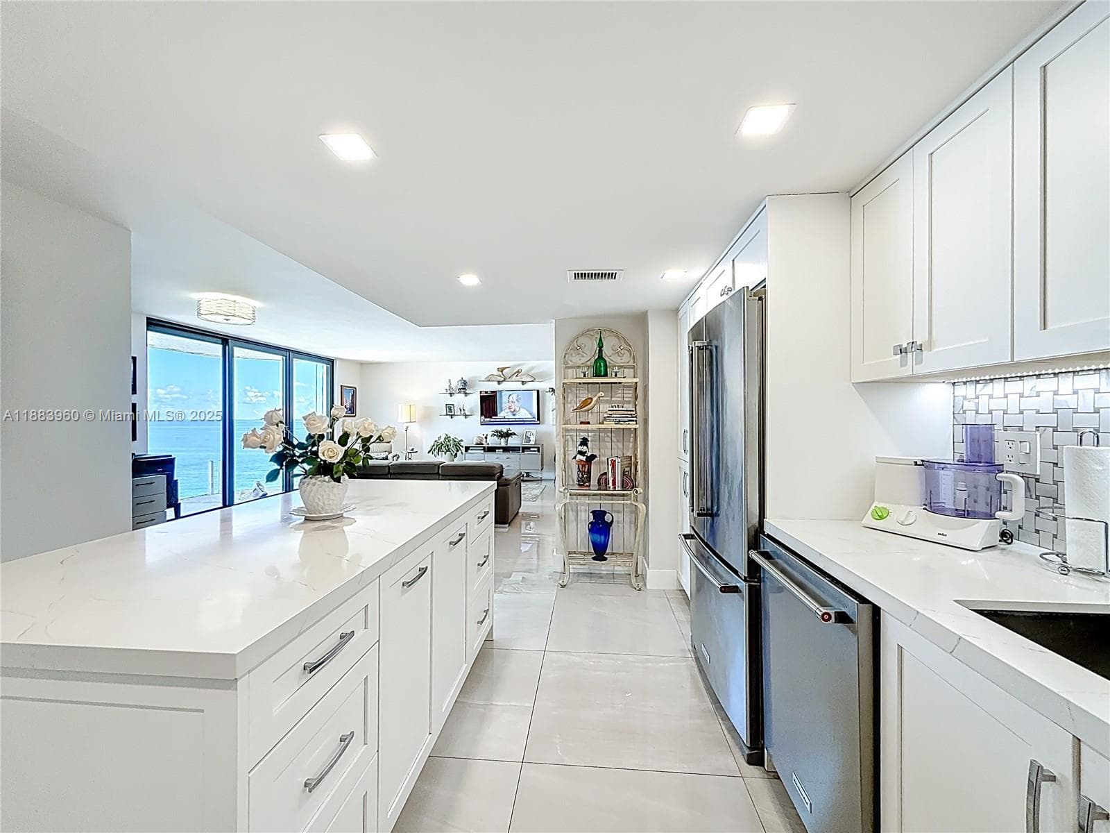 Le Trianon · #20C in Miami Beach - Photo 8