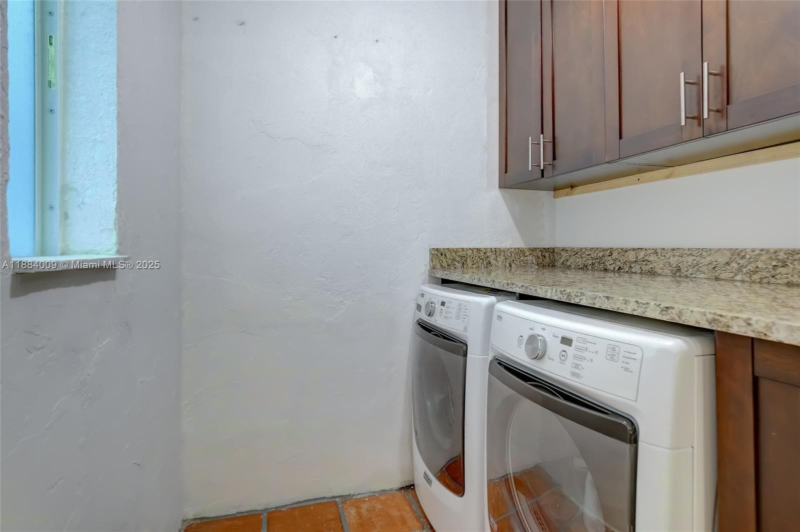2601 NE 11th Ct photo 38