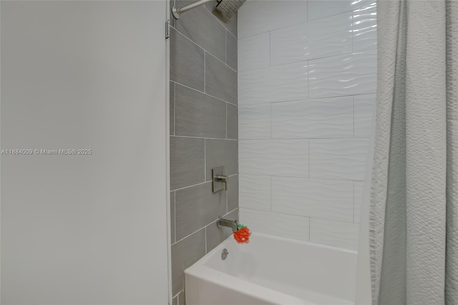 2601 NE 11th Ct photo 35