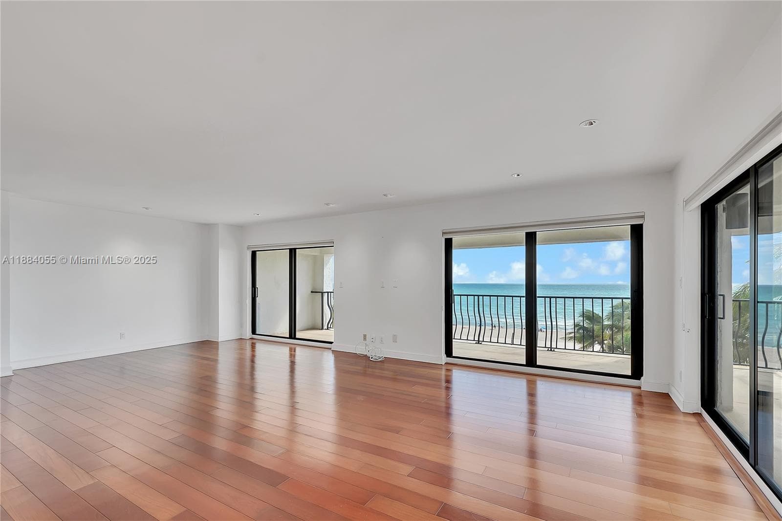 GALERIA CONDO · #506 in Miami Beach - Photo 6