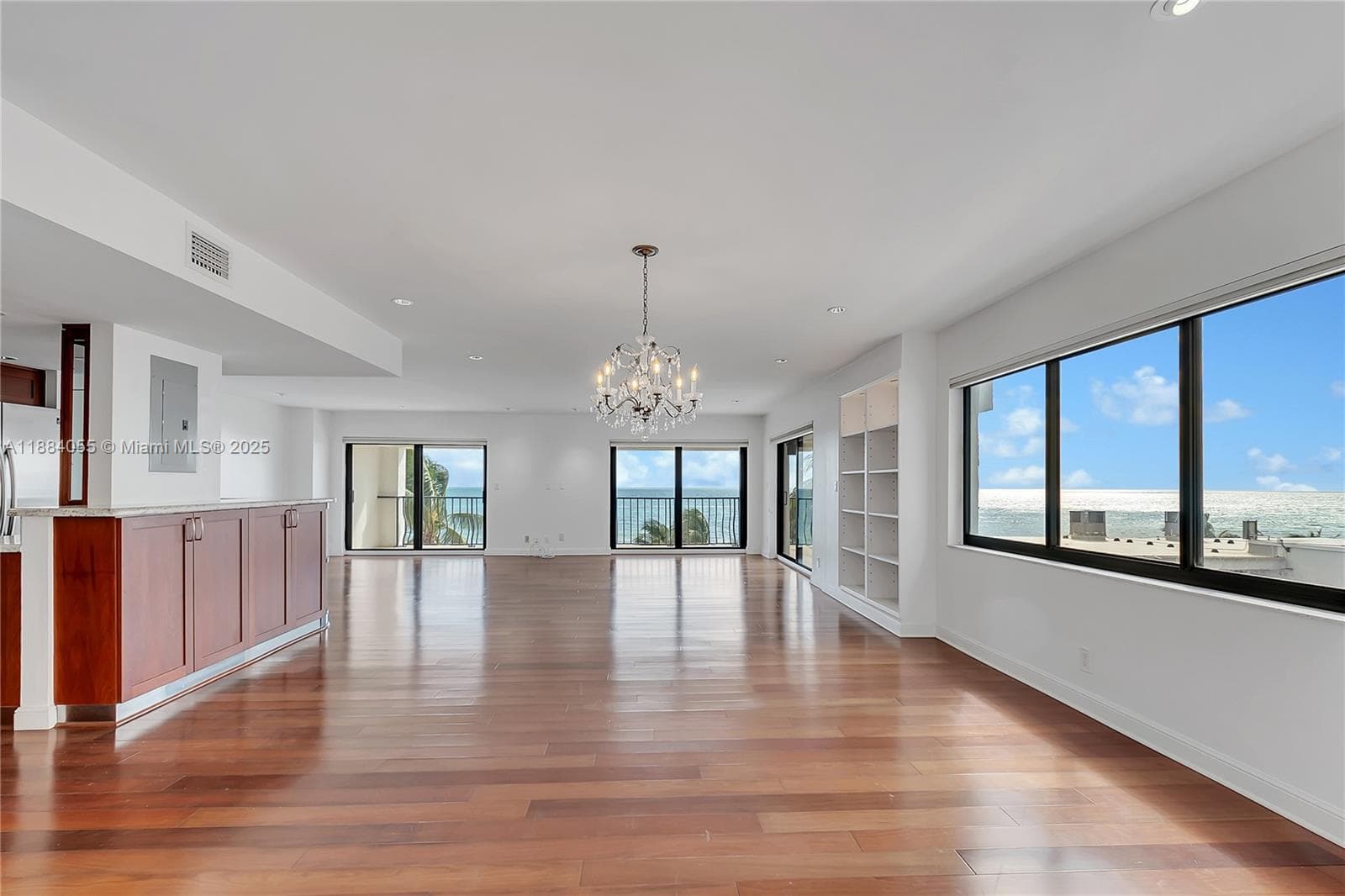 GALERIA CONDO · #506 in Miami Beach - Photo 4