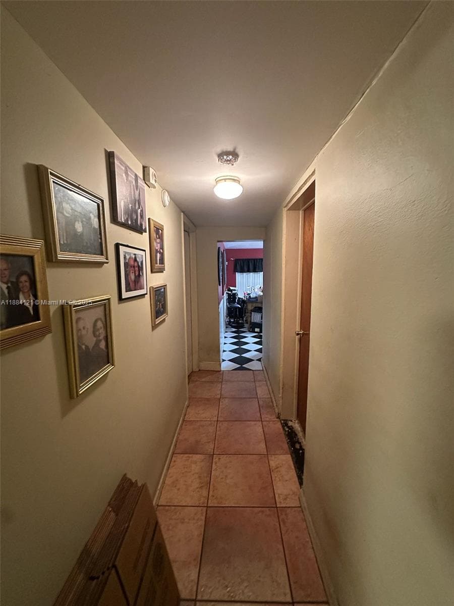 1499 SW 28th Way photo 16