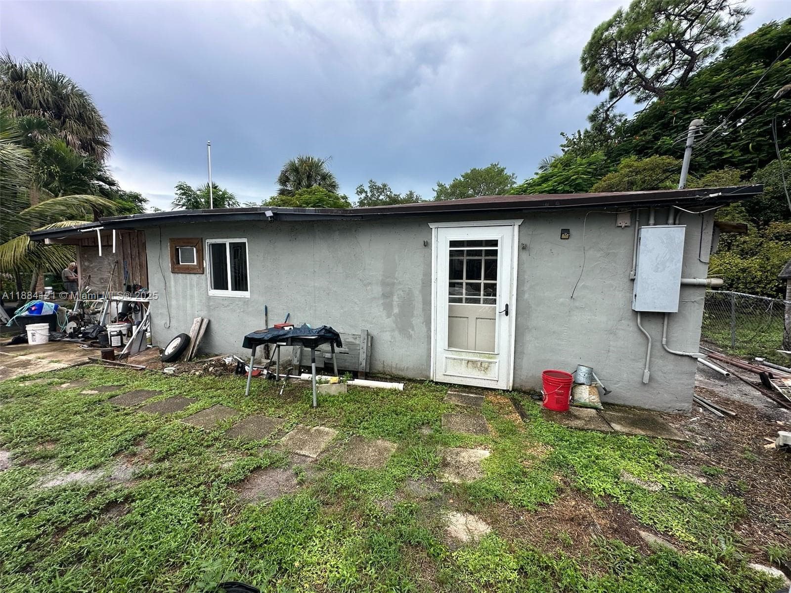1499 SW 28th Way photo 10