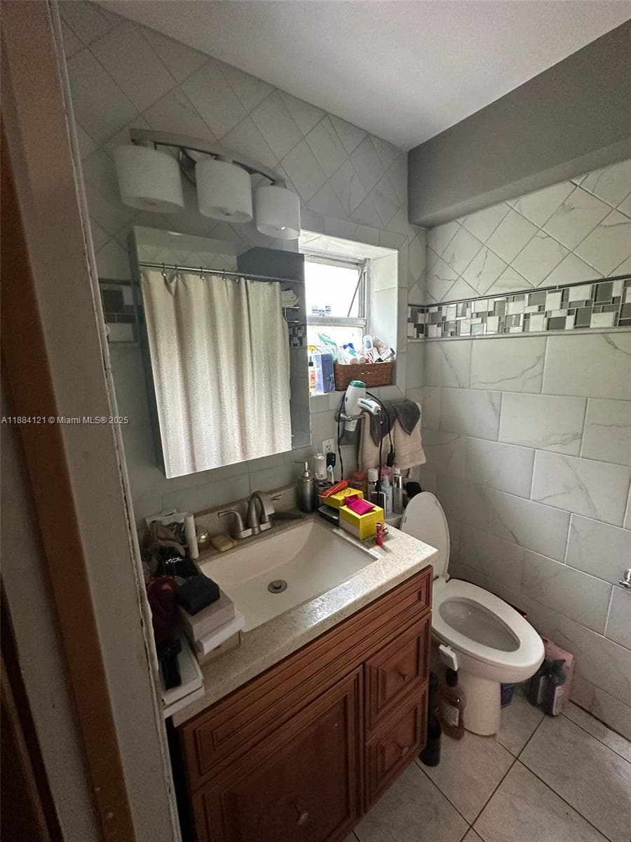 1499 SW 28th Way photo 33