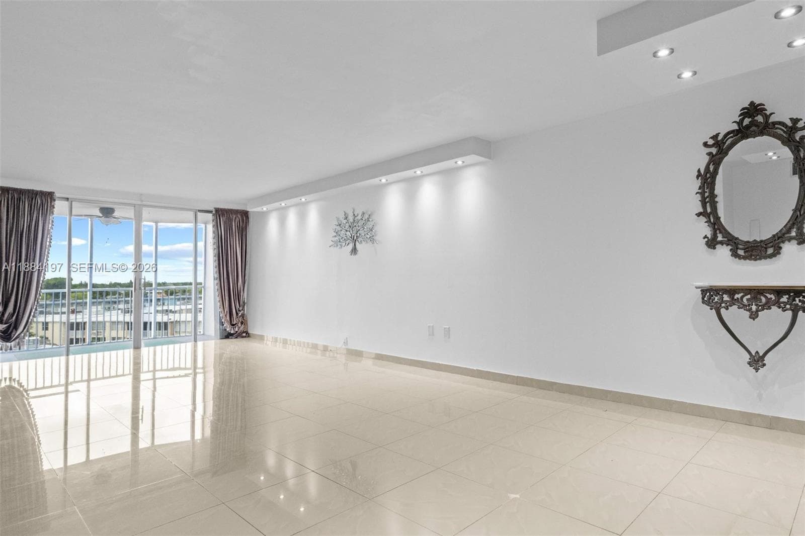 jade winds group · #700-1 in Miami - Photo 2