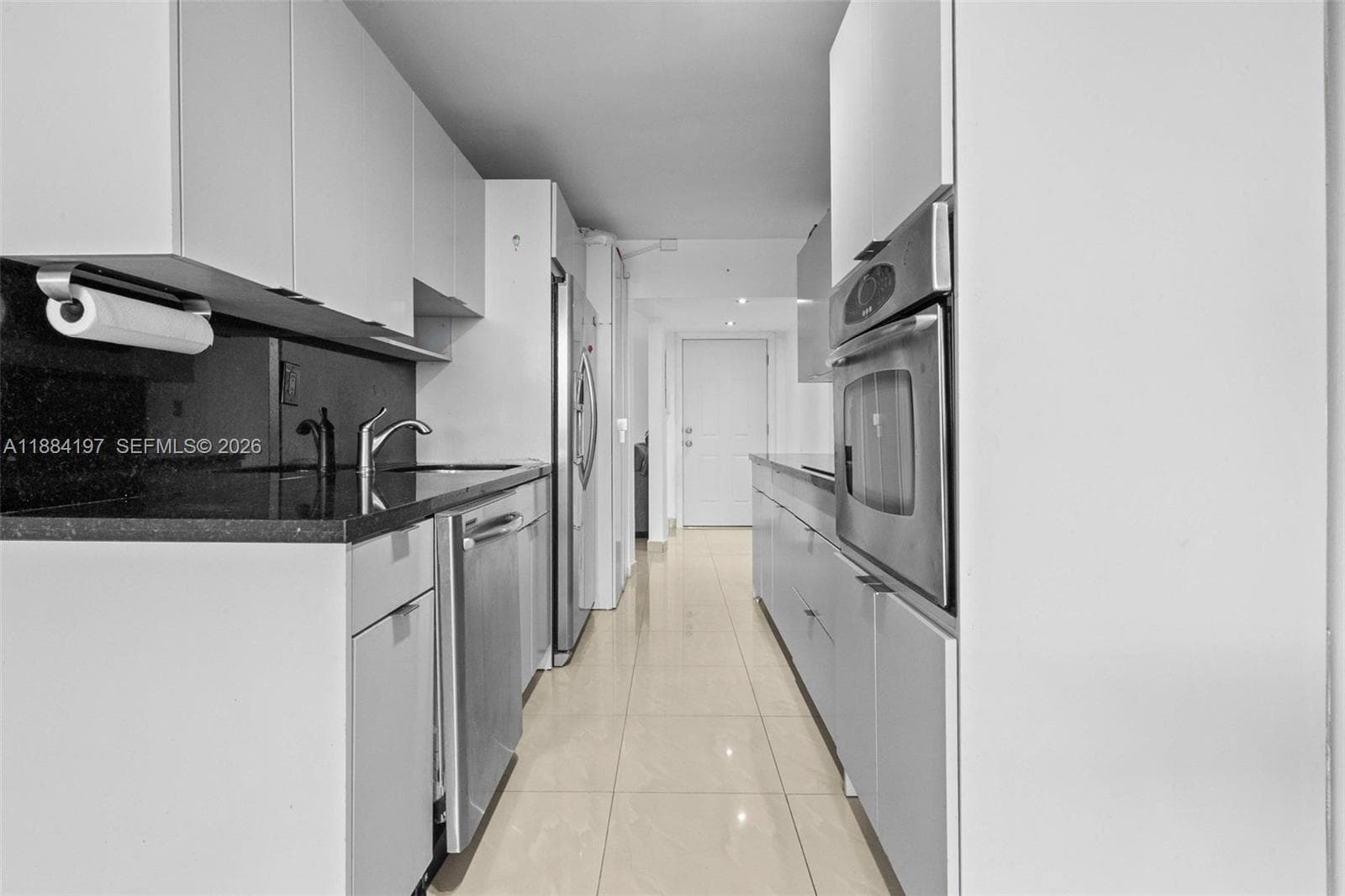jade winds group · #700-1 in Miami - Photo 9