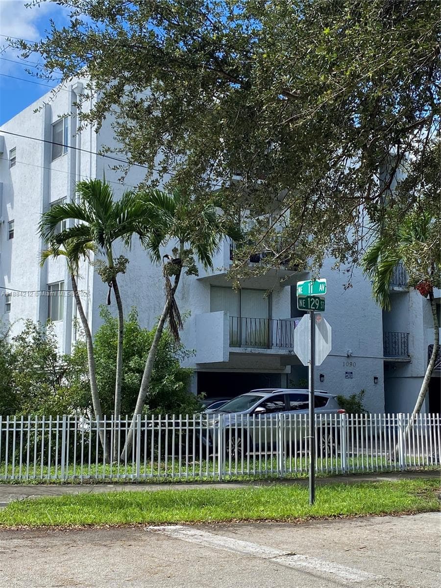 Arch Creek Landing Condo · #205 in North Miami - Photo 2
