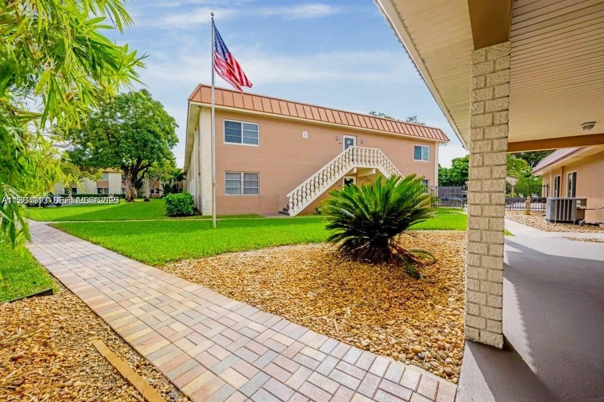 MANOR GROVE VILLAGE 1 CON · #114B in Wilton Manors - Photo 24