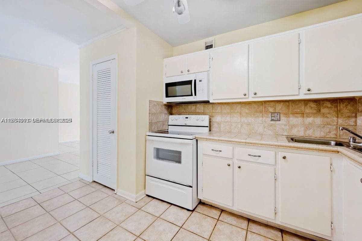 MANOR GROVE VILLAGE 1 CON · #114B in Wilton Manors - Photo 14