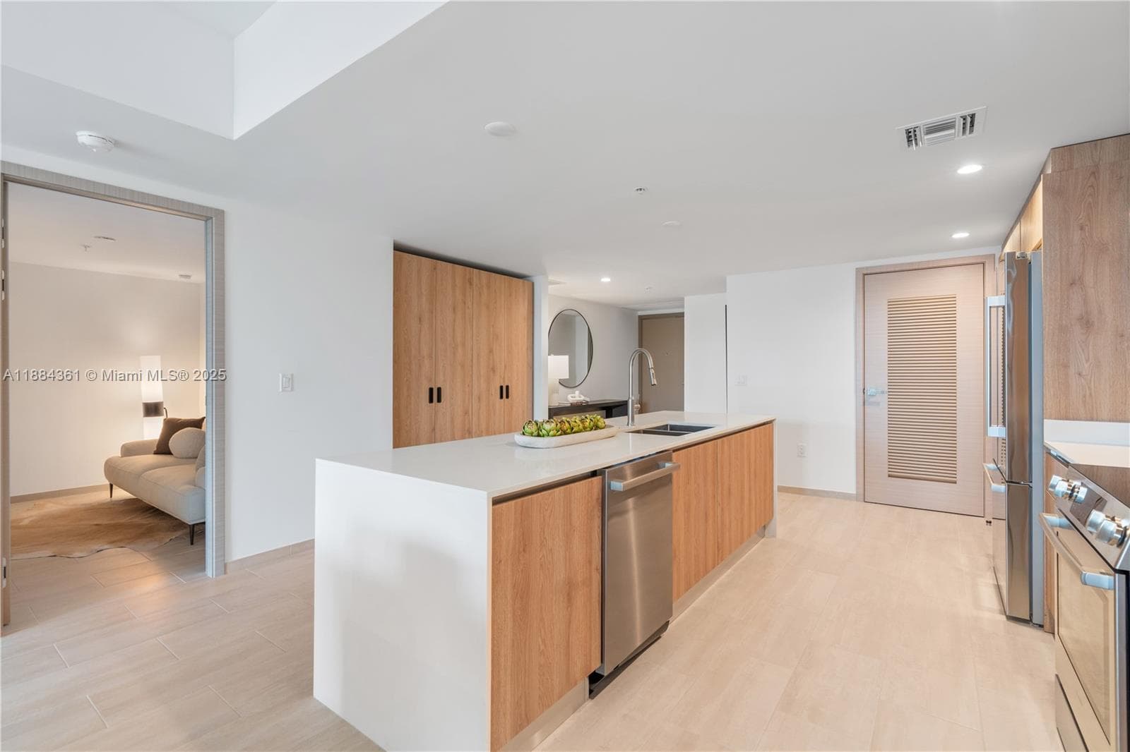 BAY HARBOR ISLAND · #601 PH in Bay Harbor Islands - Photo 17