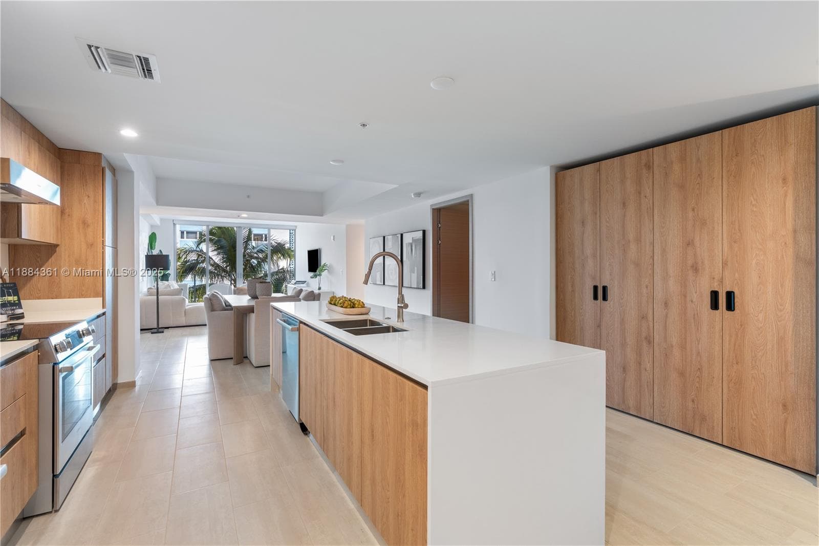 BAY HARBOR ISLAND · #601 PH in Bay Harbor Islands - Photo 5
