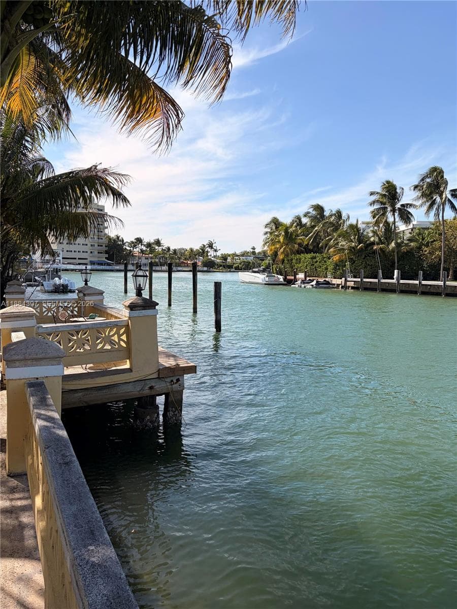 PINE TREE PLACE CONDO · #205 in Miami Beach - Photo 17