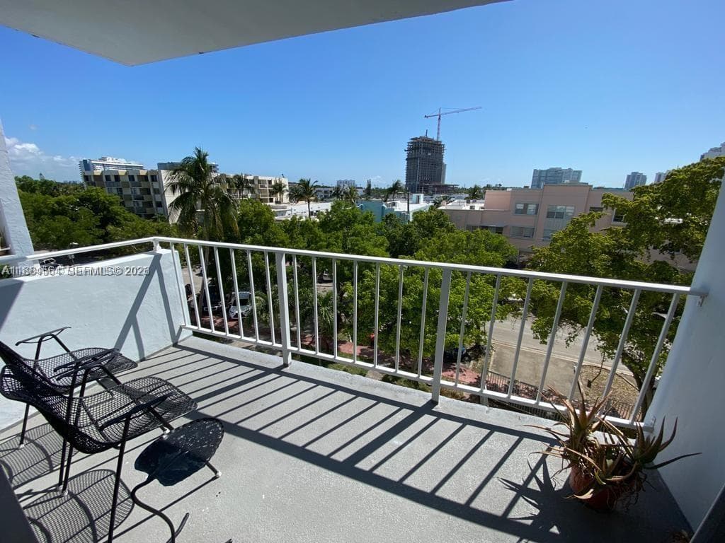 STANTON HOUSE CONDOMINIUM · #4H in Miami Beach - Photo 2