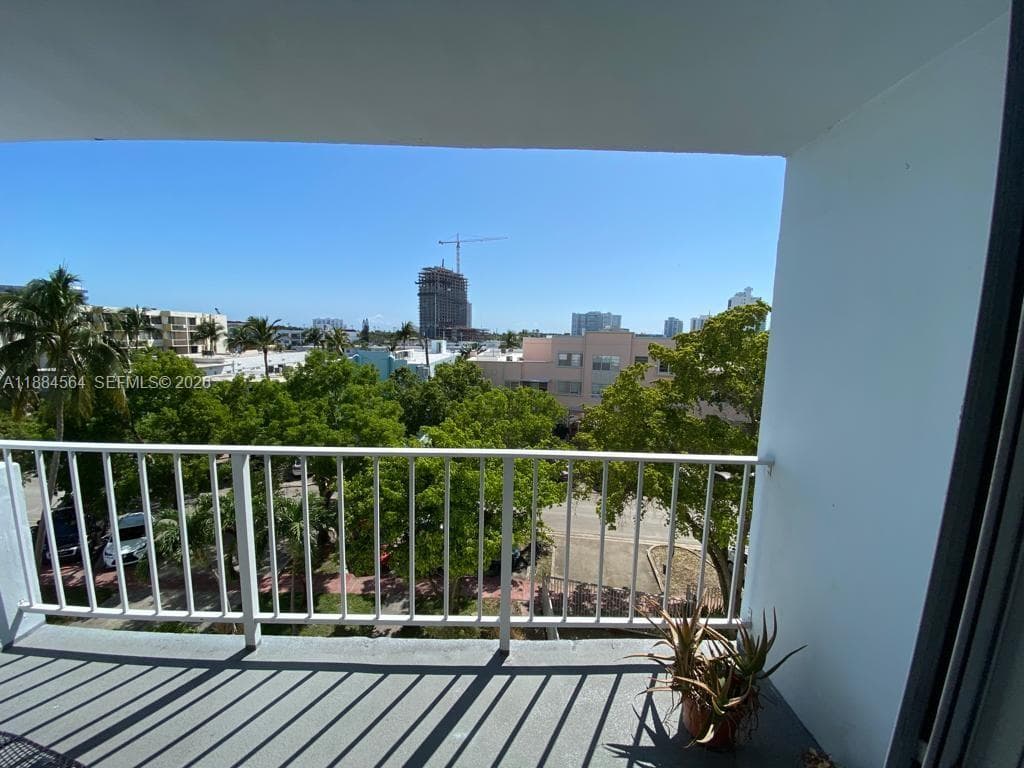 STANTON HOUSE CONDOMINIUM · #4H in Miami Beach - Photo 12