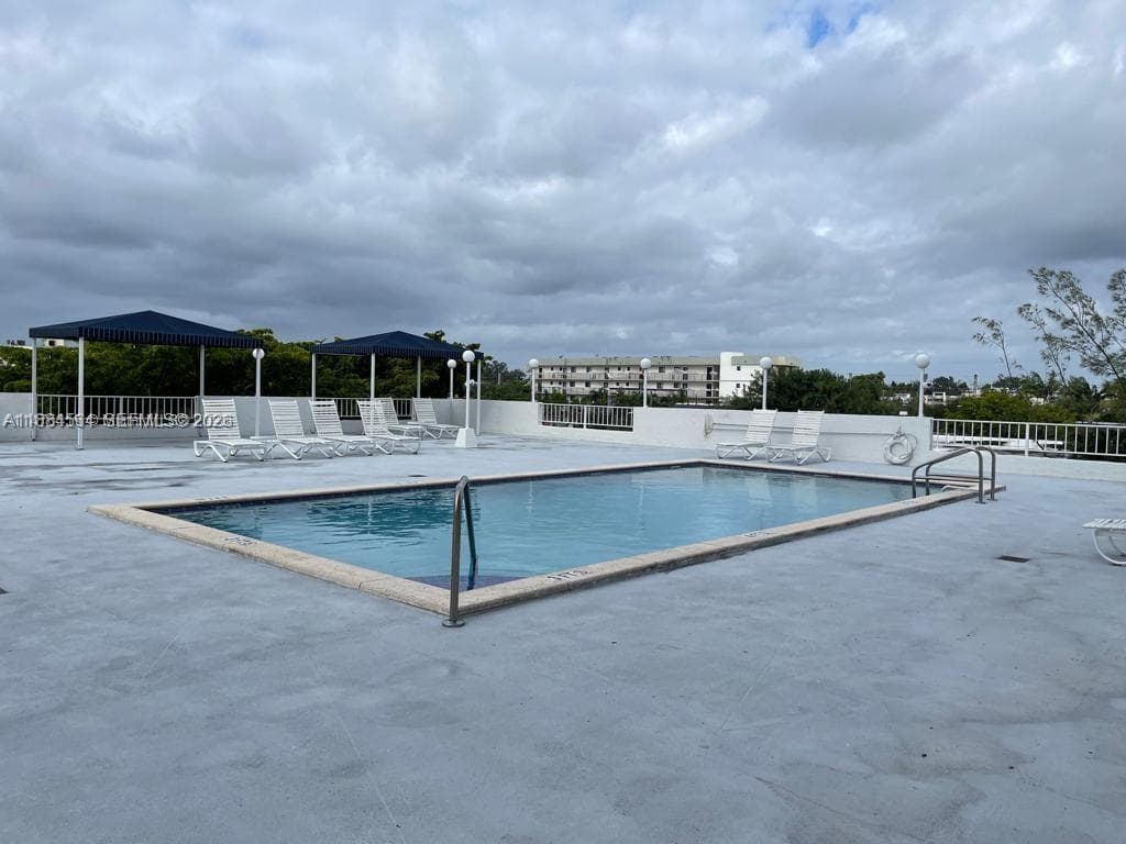 STANTON HOUSE CONDOMINIUM · #4H in Miami Beach - Photo 19