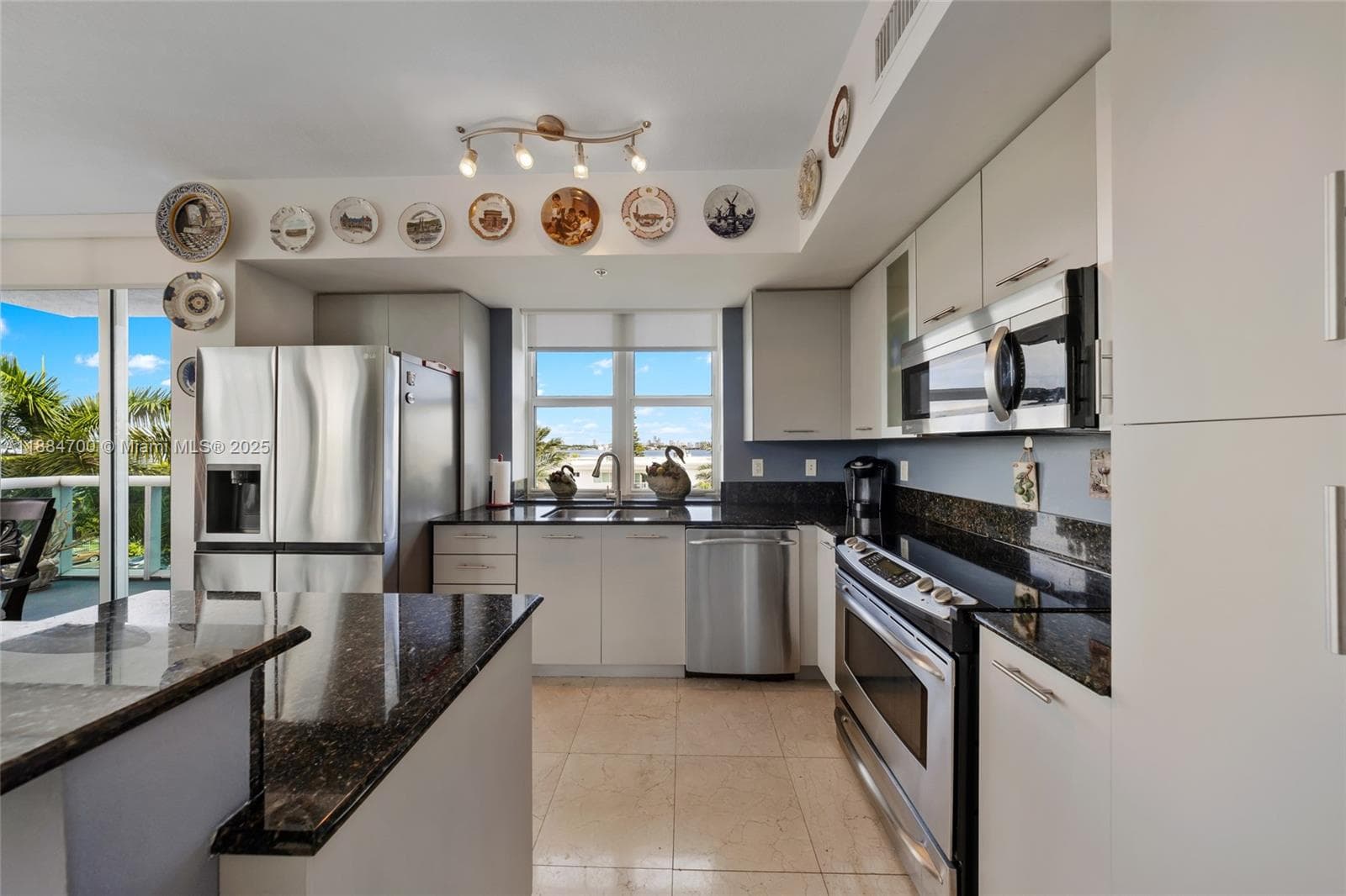 360 CONDO · #406 in North Bay Village - Photo 7