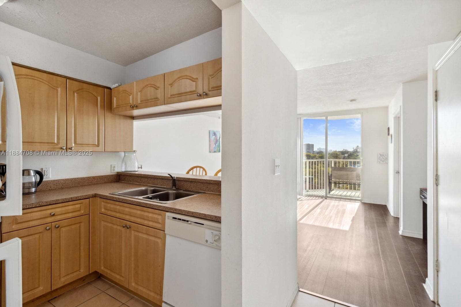 THE CITADEL CONDO · #605 in Miami - Photo 4
