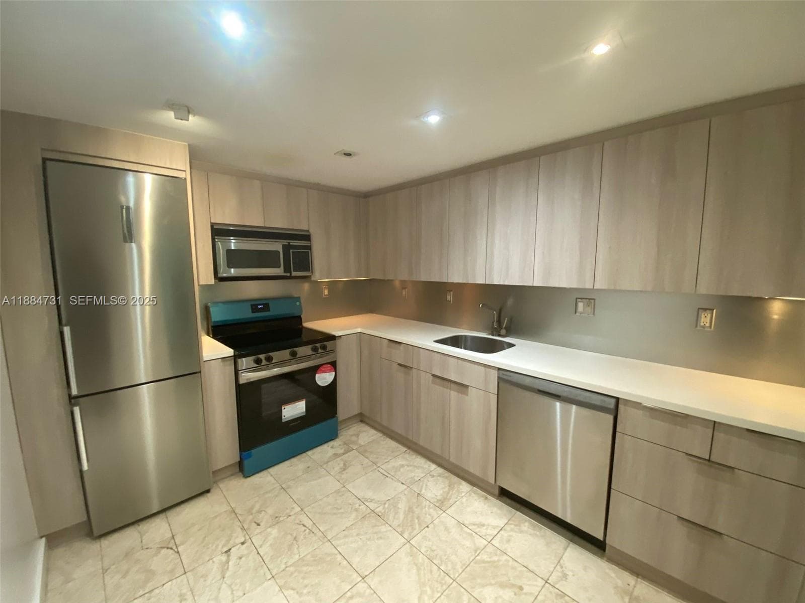 ST REGIS APTS CONDO · #2B in Bay Harbor Islands - Photo 14