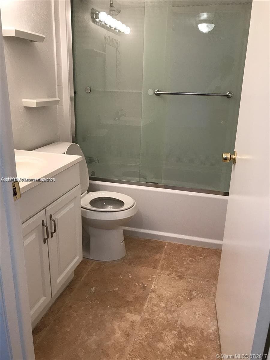 INDIAN LAKE VILLAGE · #205 in Miami - Photo 12
