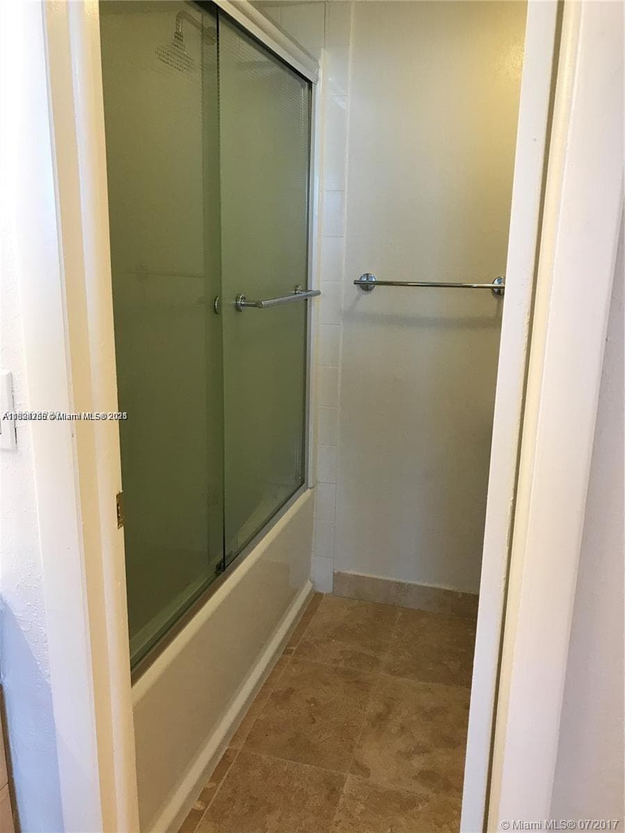 INDIAN LAKE VILLAGE · #205 in Miami - Photo 11