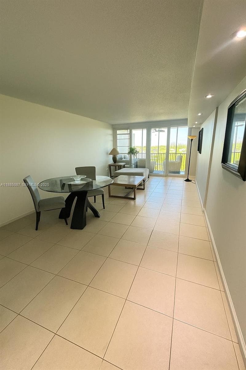 Jade Winds · #803-2 in Miami - Photo 6