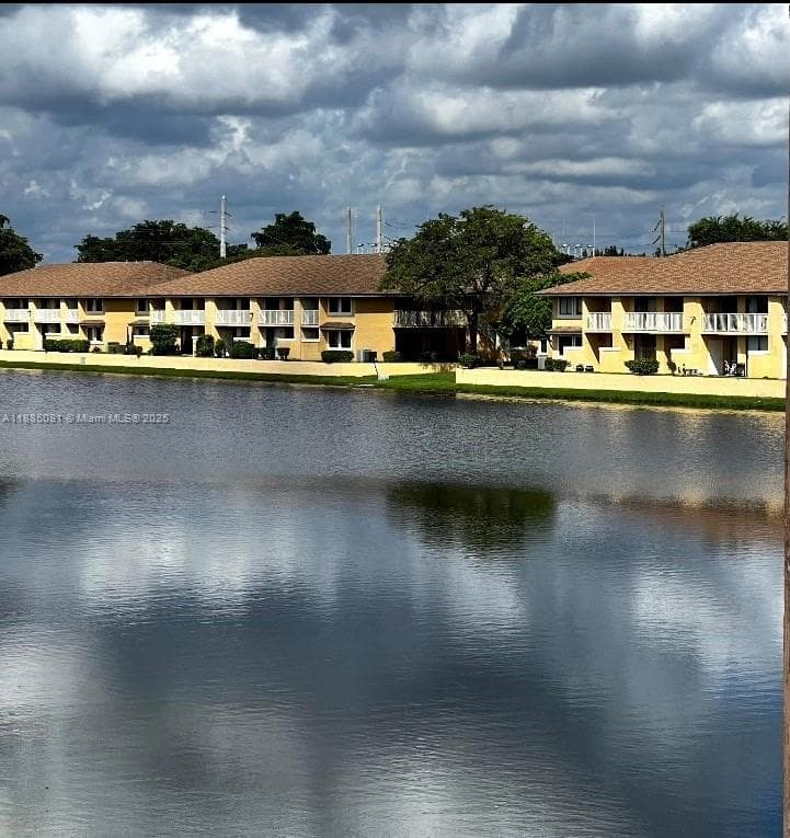 MCARTHUR PARK · #206 in Miami Gardens - Photo 1