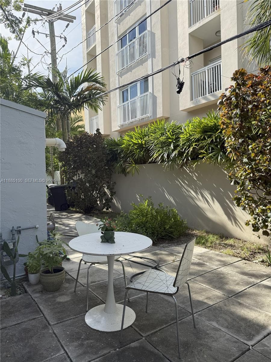 MENORES CONDO · #11 in Coral Gables - Photo 2