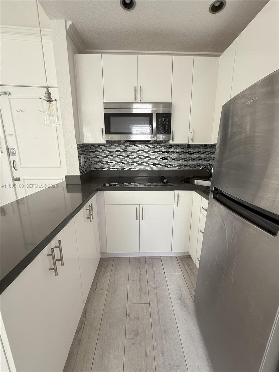 MENORES CONDO · #11 in Coral Gables - Photo 7