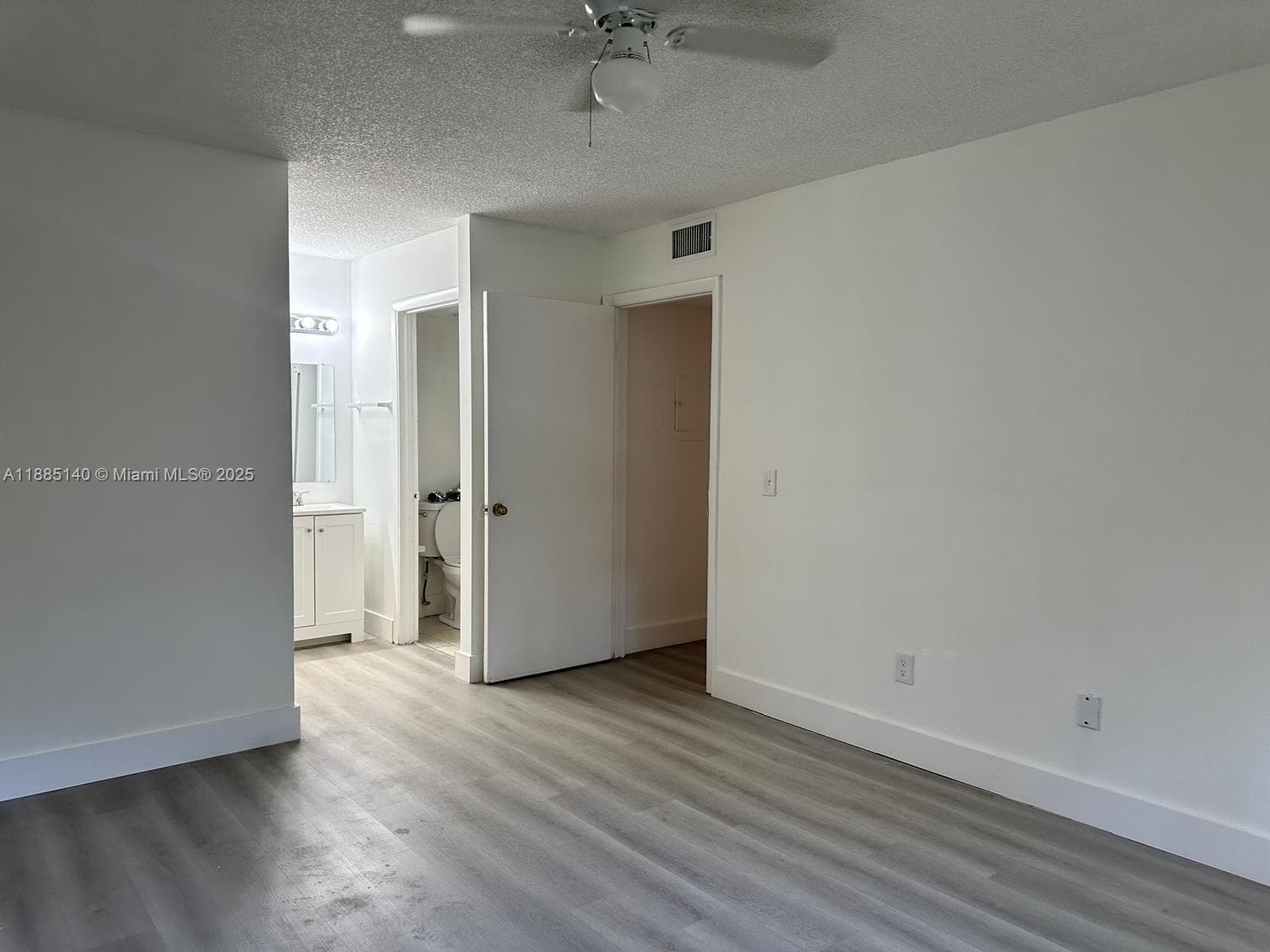 PALM AIRE GARDENS CONDO · #20 in Pompano Beach - Photo 6