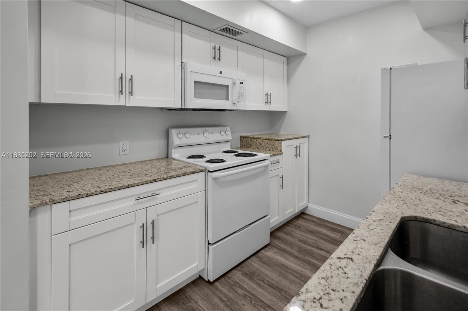 STAR LAKE ESTATES NO 30 C · #3014 in Miami - Photo 7