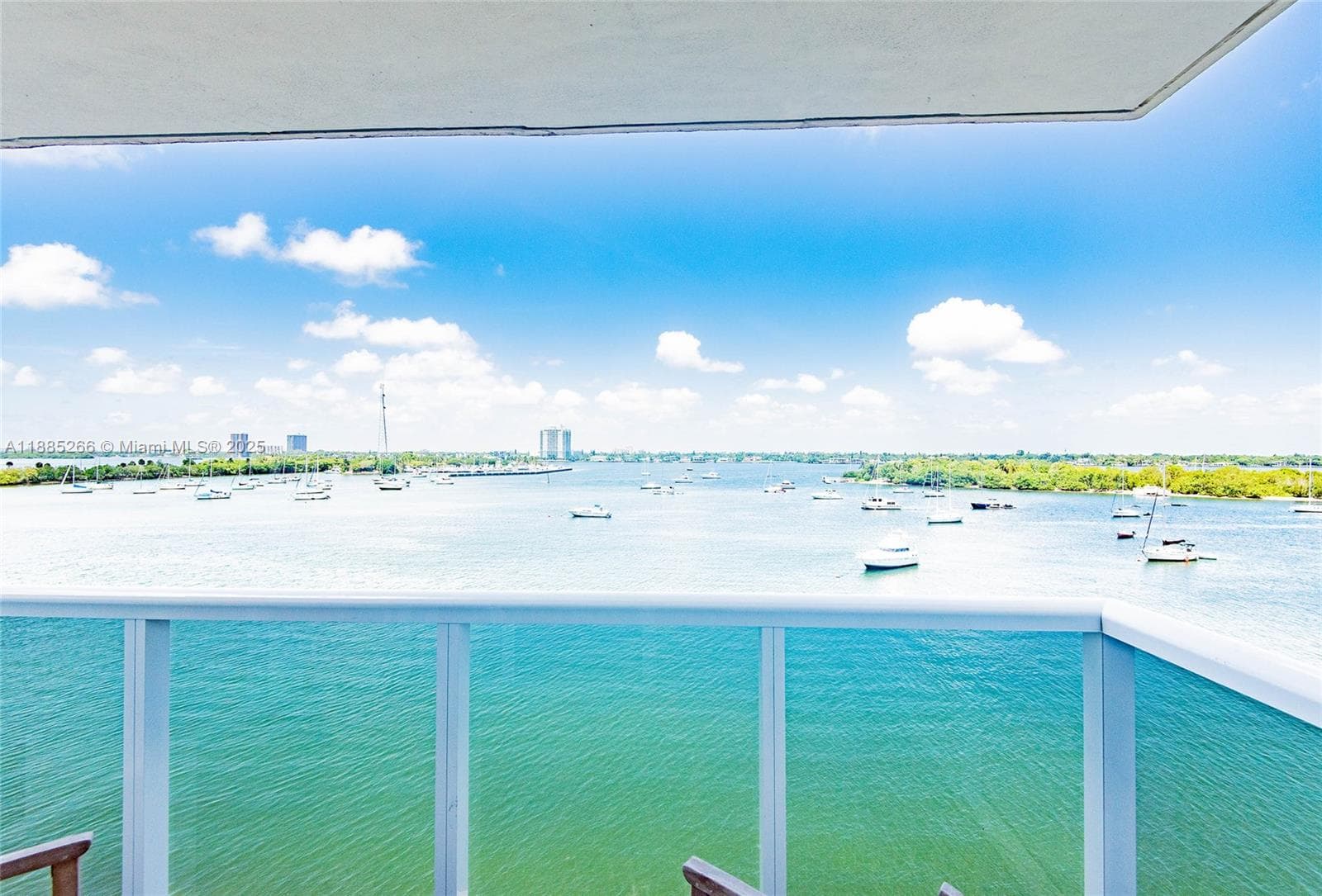 THE ISLANDER CLUB CONDO · #510 in North Bay Village - Photo 5