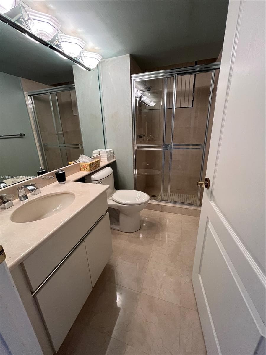 LEXCELLENCE CONDO · #2101 in Miami Beach - Photo 17