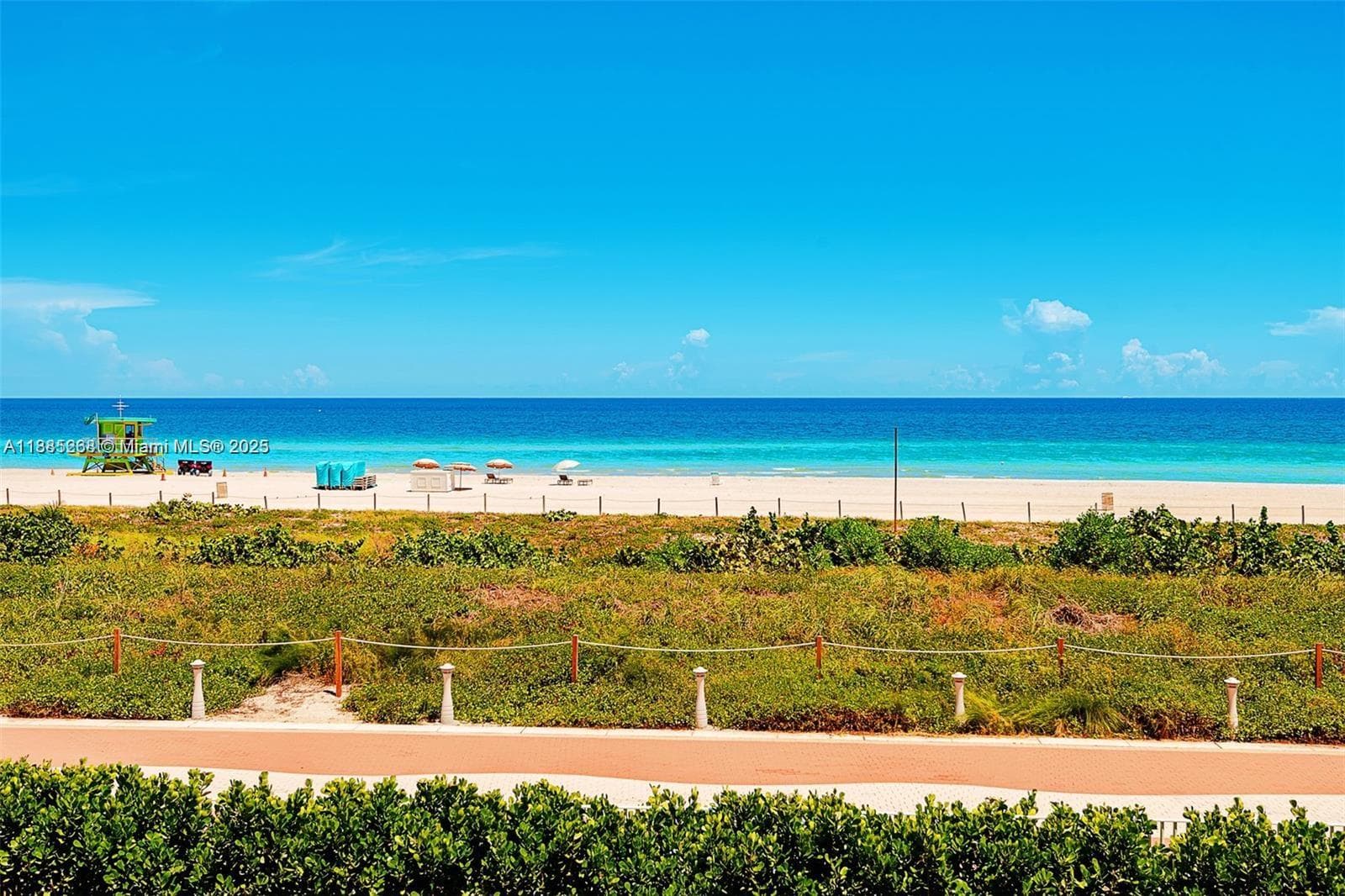 LEXCELLENCE CONDO · #2101 in Miami Beach - Photo 3