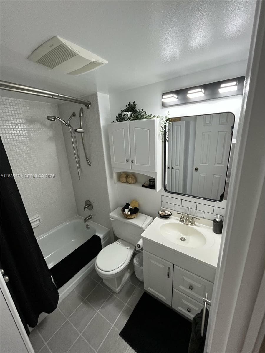 ROYAL PARK CONDO · #4F in Oakland Park - Photo 27