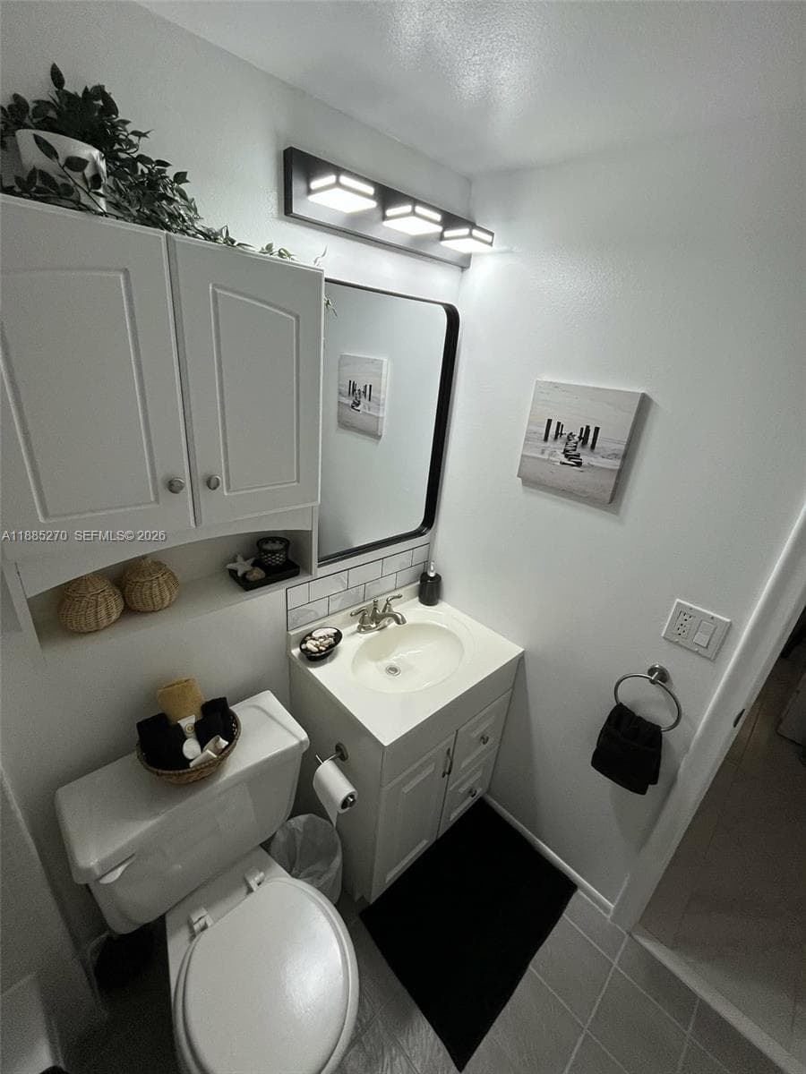 ROYAL PARK CONDO · #4F in Oakland Park - Photo 22
