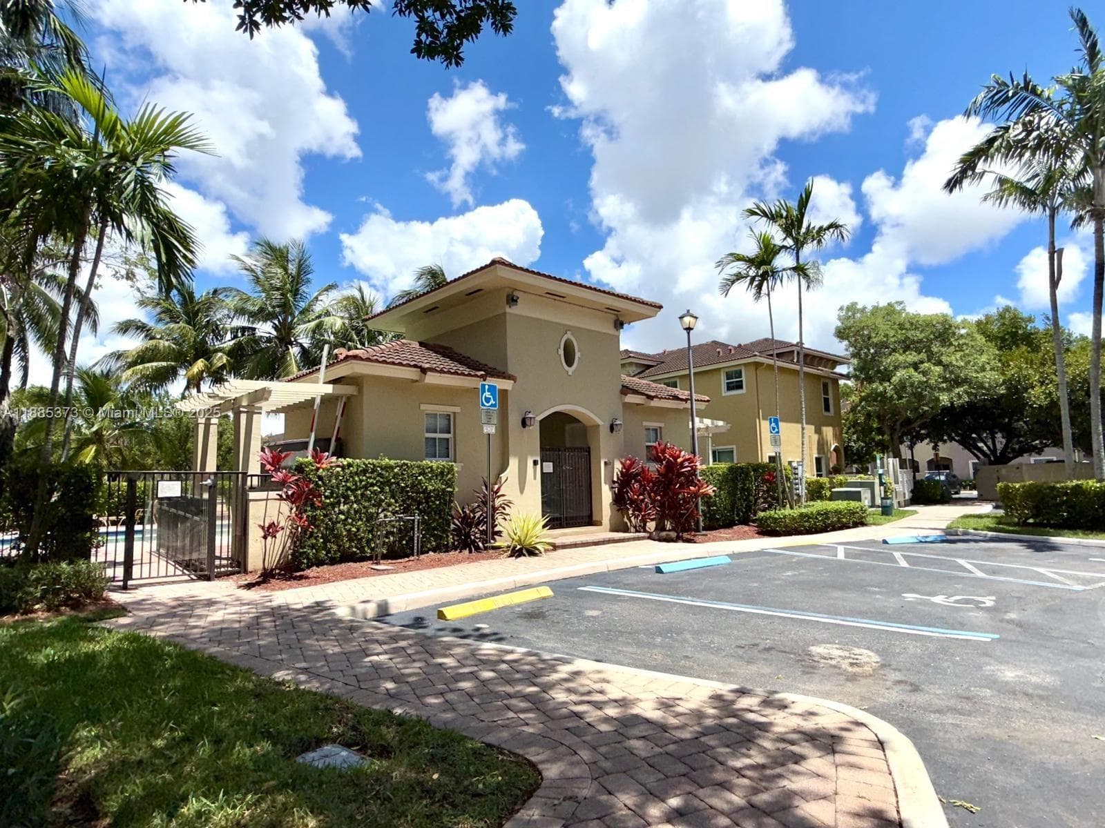 TUSCAN VILLAS CONDO · #704 in Tamarac - Photo 56