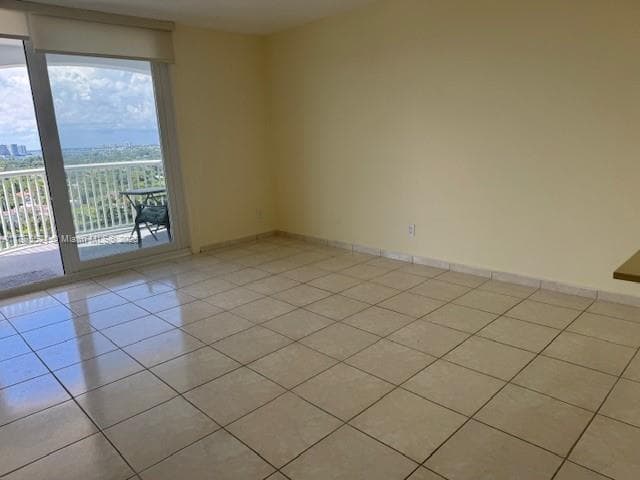 THE CARRIAGE HOUSE CONDO · #1129 in Miami Beach - Photo 19