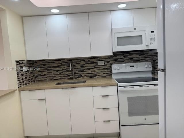 THE CARRIAGE HOUSE CONDO · #1129 in Miami Beach - Photo 25