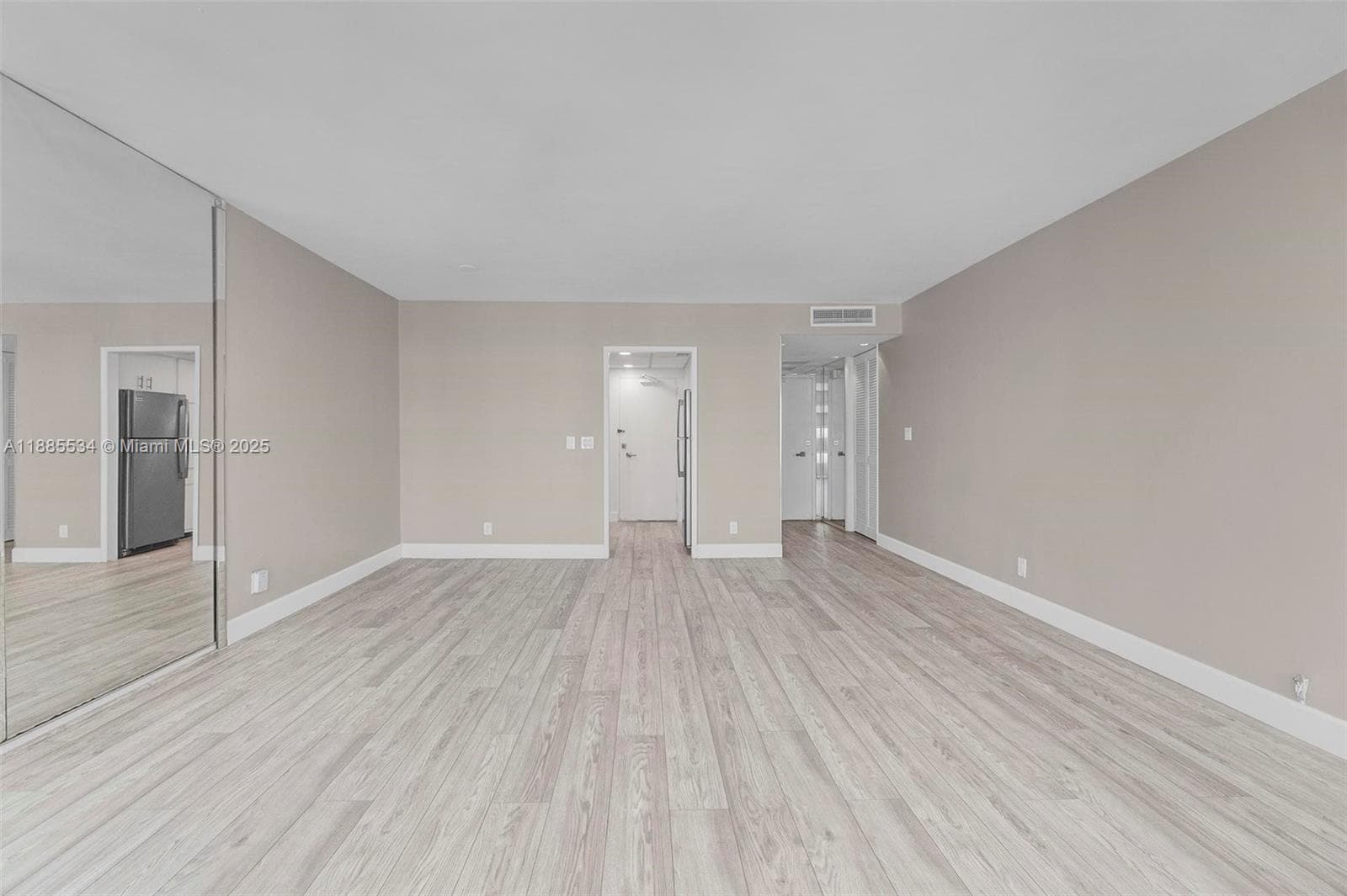 ROYAL AMBASSADOR CONDO · #1408 in Fort Lauderdale - Photo 10