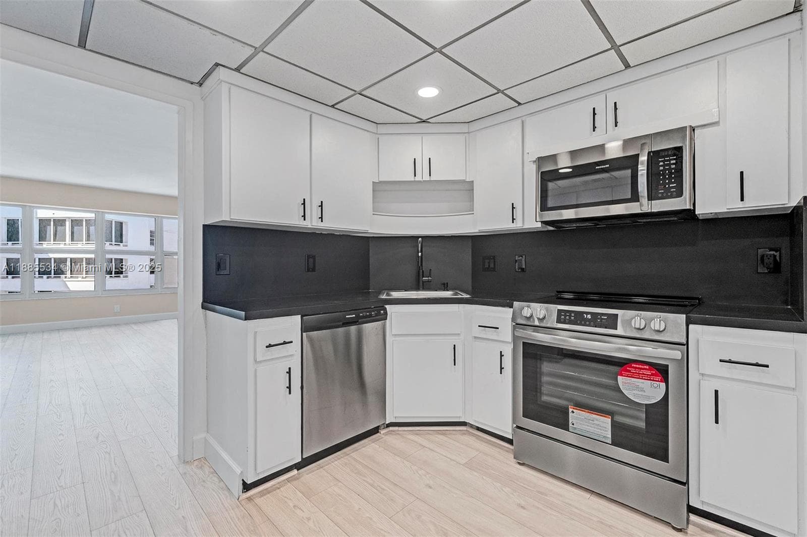 ROYAL AMBASSADOR CONDO · #1408 in Fort Lauderdale - Photo 18